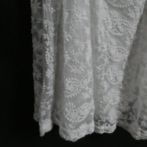 POL | medium | White Lined Floral Lace Adjustable Spaghetti Strap Dress - Picture 14 of 16